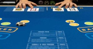 ¿Qué es el baccarat? Guía completa para principiantes 2025