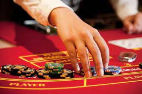 probabilidades reales de ganar en baccarat en las apuestas Banca, Jugador y Empate